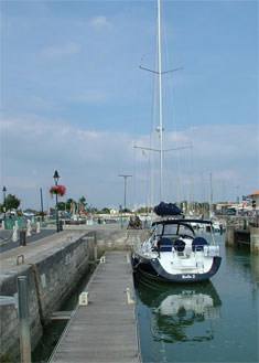 Picture of one of the marinas on Ile de Re