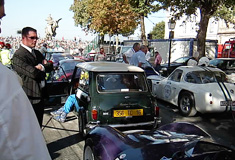 Drivers gathering at the beginning of Le circuit des remparts rally